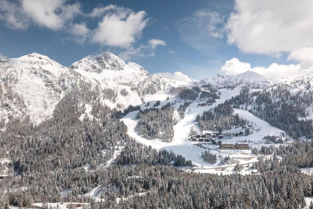 Вилла Gemuetliche Huette In Den Bergen Зонненальпе-Насфельд Экстерьер фото
